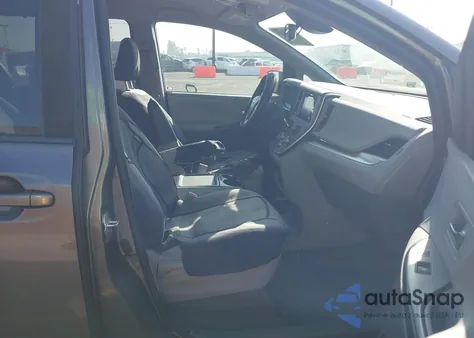 2020 Toyota Sienna Le from USA, damaged, VIN 5TDKZ3DC8LS046519